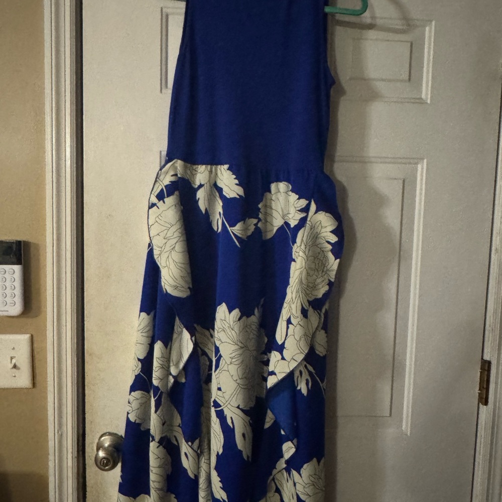 Amazon Women's Blue and White Maxi Dress